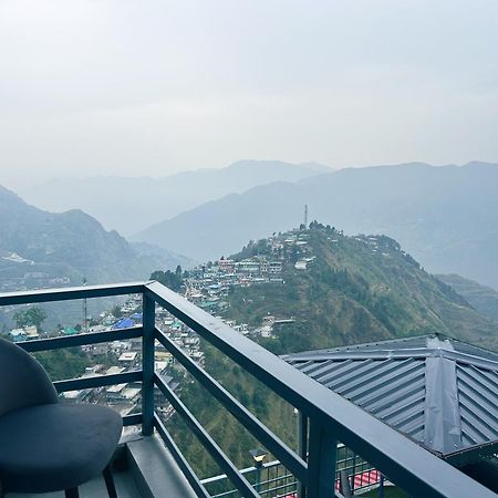 Living On The Edge A Luxury Stay Mussoorie Exteriör bild