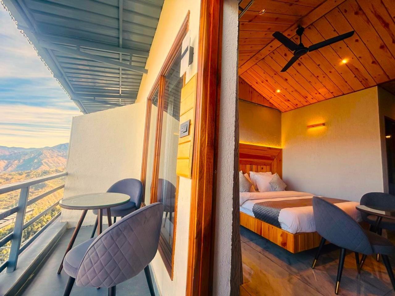 Living On The Edge A Luxury Stay Mussoorie Exteriör bild