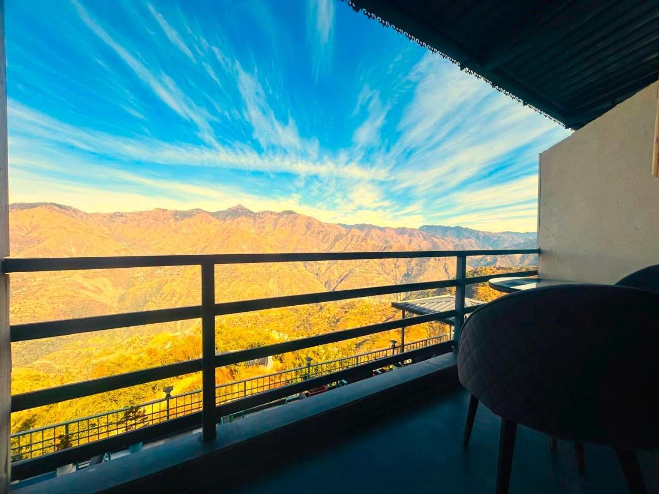 Living On The Edge A Luxury Stay Mussoorie Exteriör bild