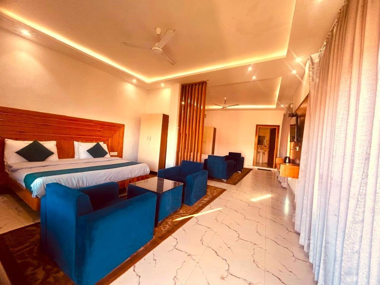 Living On The Edge A Luxury Stay Mussoorie Exteriör bild