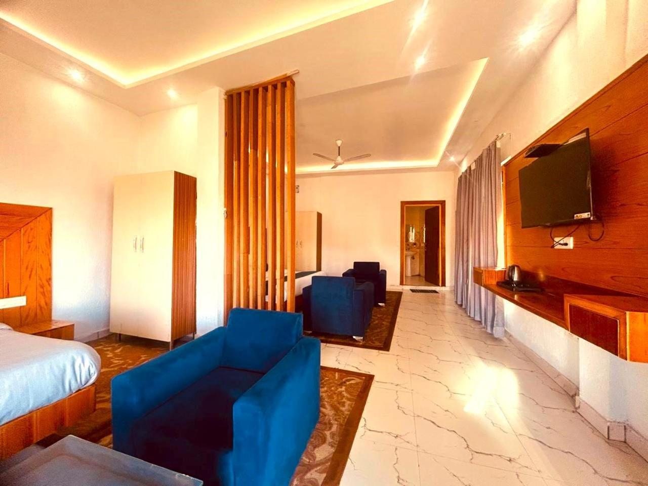 Living On The Edge A Luxury Stay Mussoorie Exteriör bild