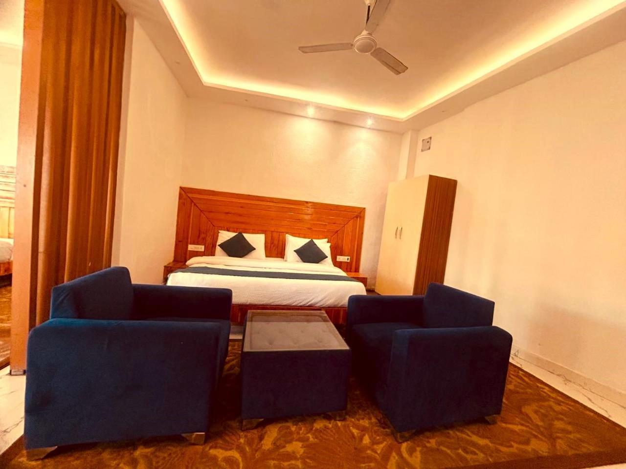 Living On The Edge A Luxury Stay Mussoorie Exteriör bild