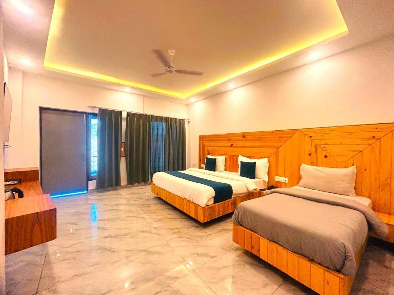 Living On The Edge A Luxury Stay Mussoorie Exteriör bild