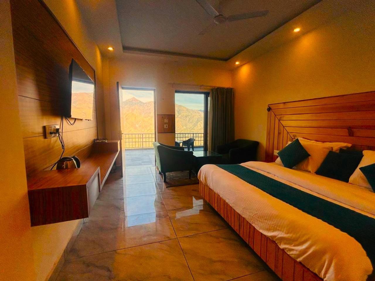 Living On The Edge A Luxury Stay Mussoorie Exteriör bild