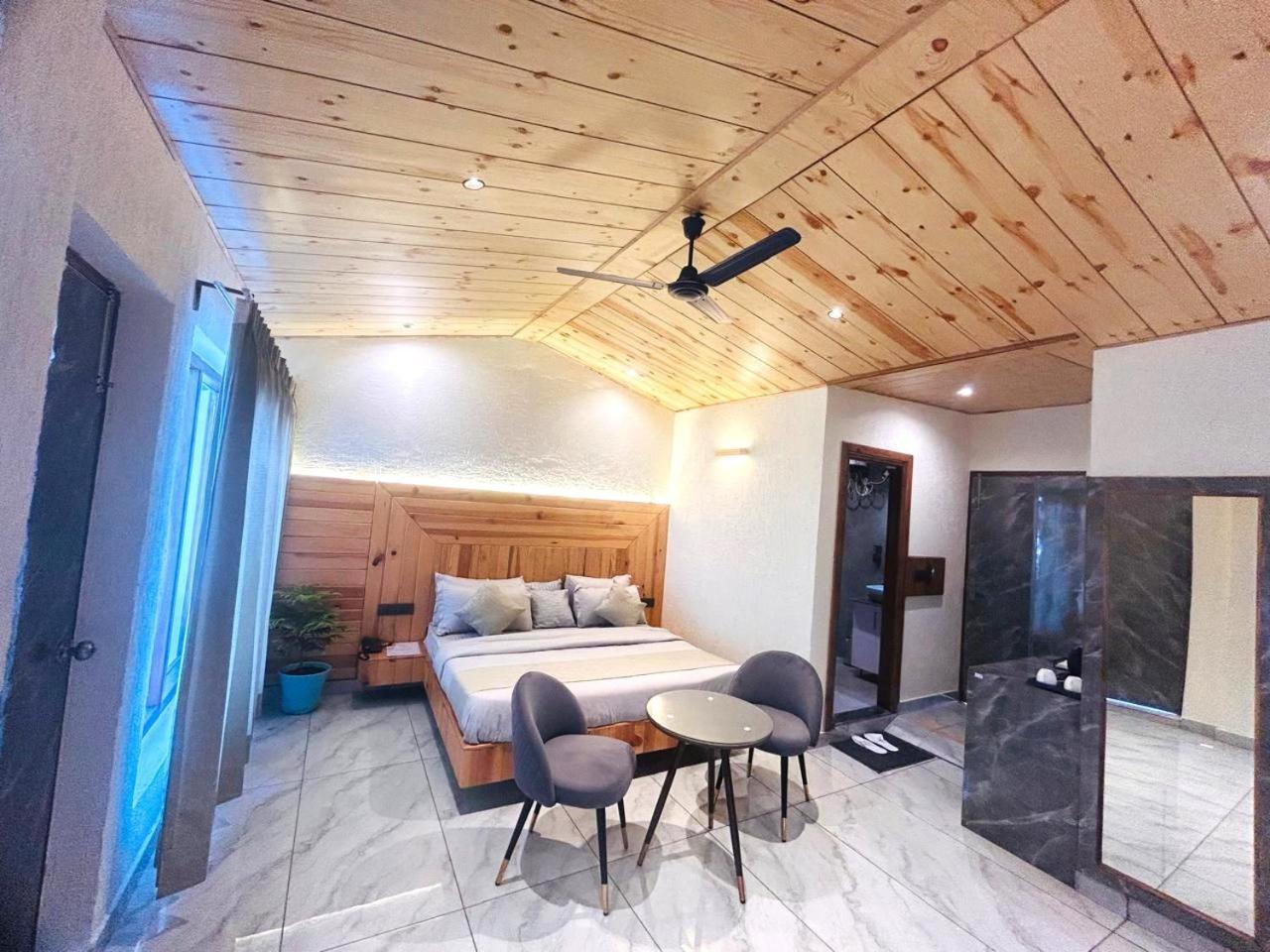 Living On The Edge A Luxury Stay Mussoorie Exteriör bild