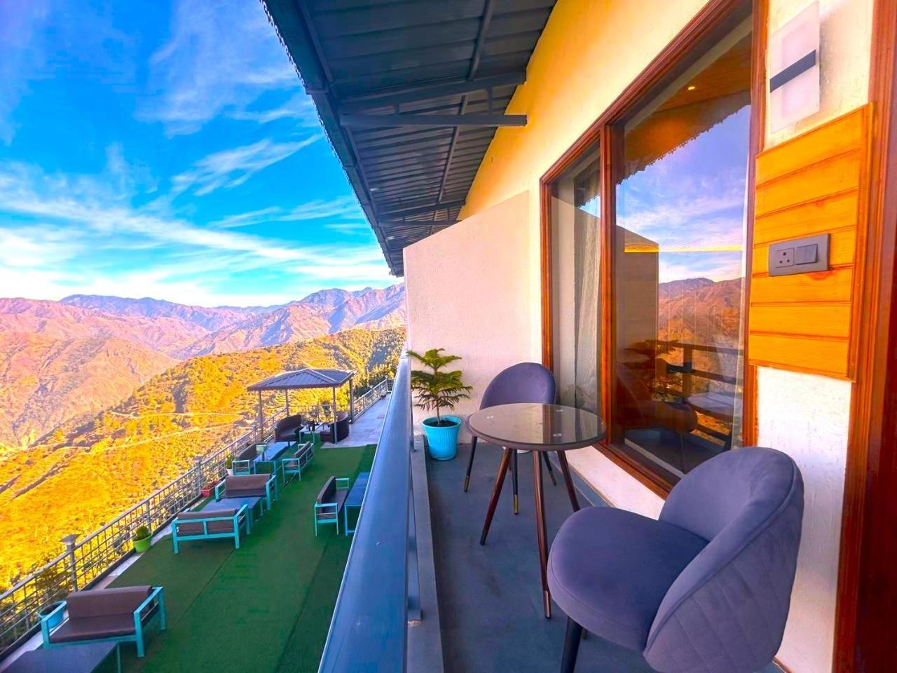 Living On The Edge A Luxury Stay Mussoorie Exteriör bild
