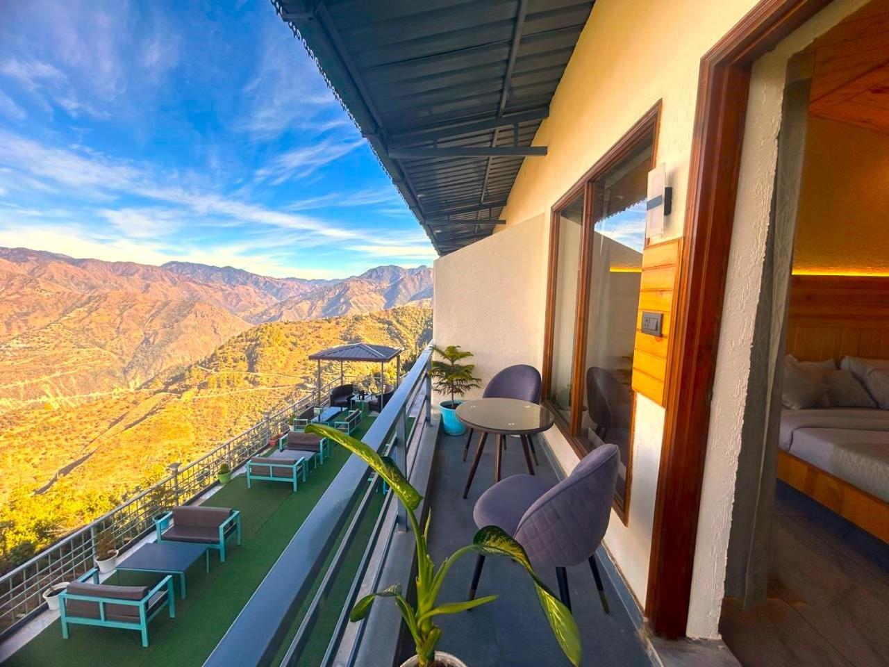 Living On The Edge A Luxury Stay Mussoorie Exteriör bild
