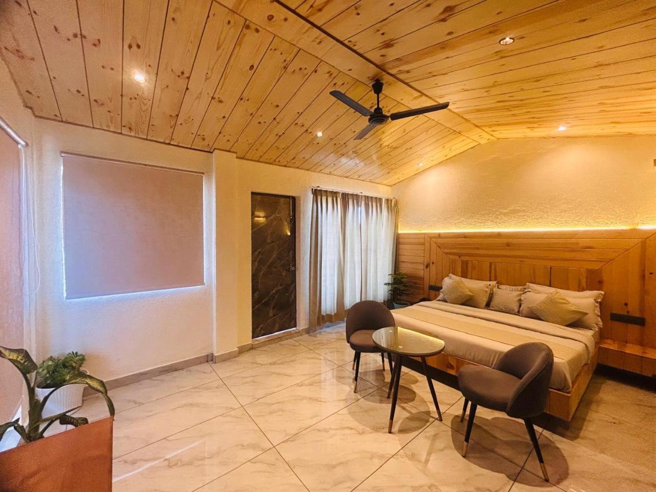 Living On The Edge A Luxury Stay Mussoorie Exteriör bild