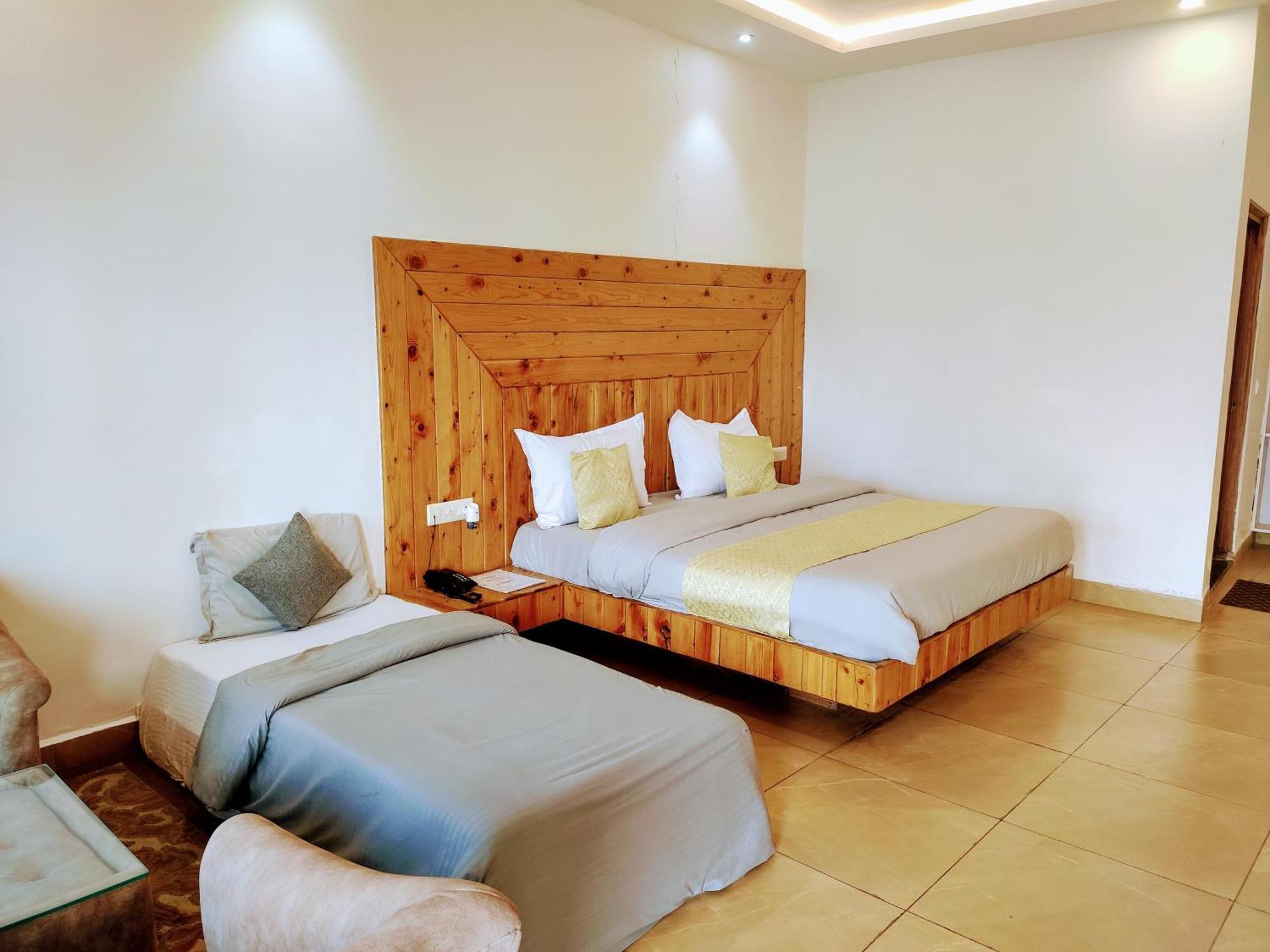 Living On The Edge A Luxury Stay Mussoorie Exteriör bild