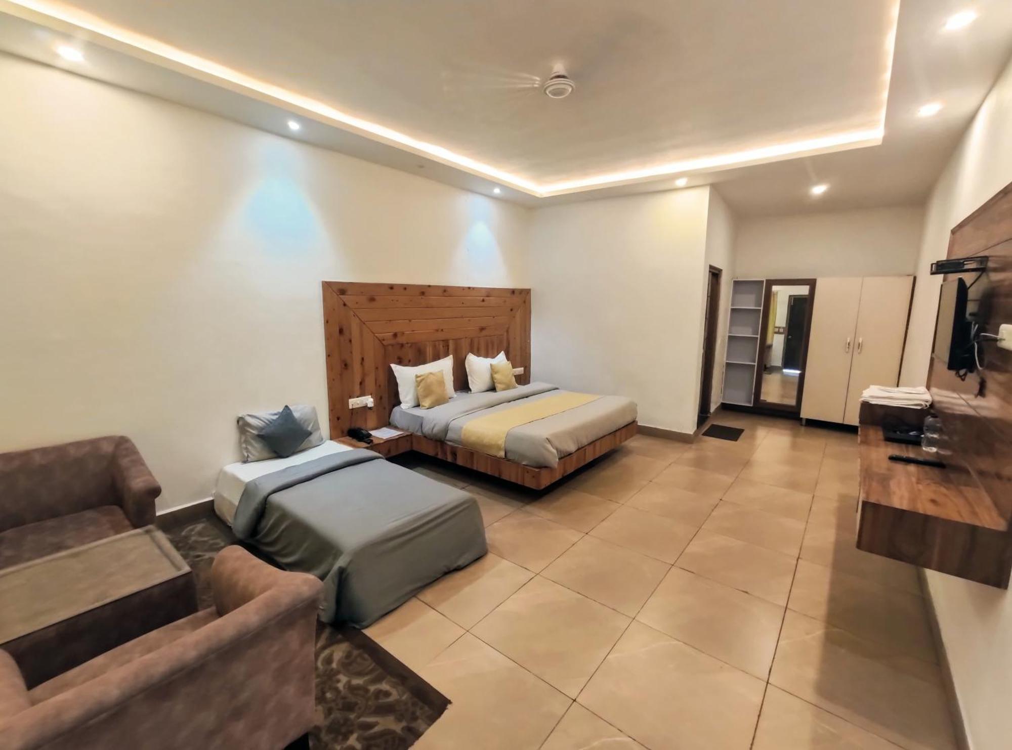 Living On The Edge A Luxury Stay Mussoorie Exteriör bild