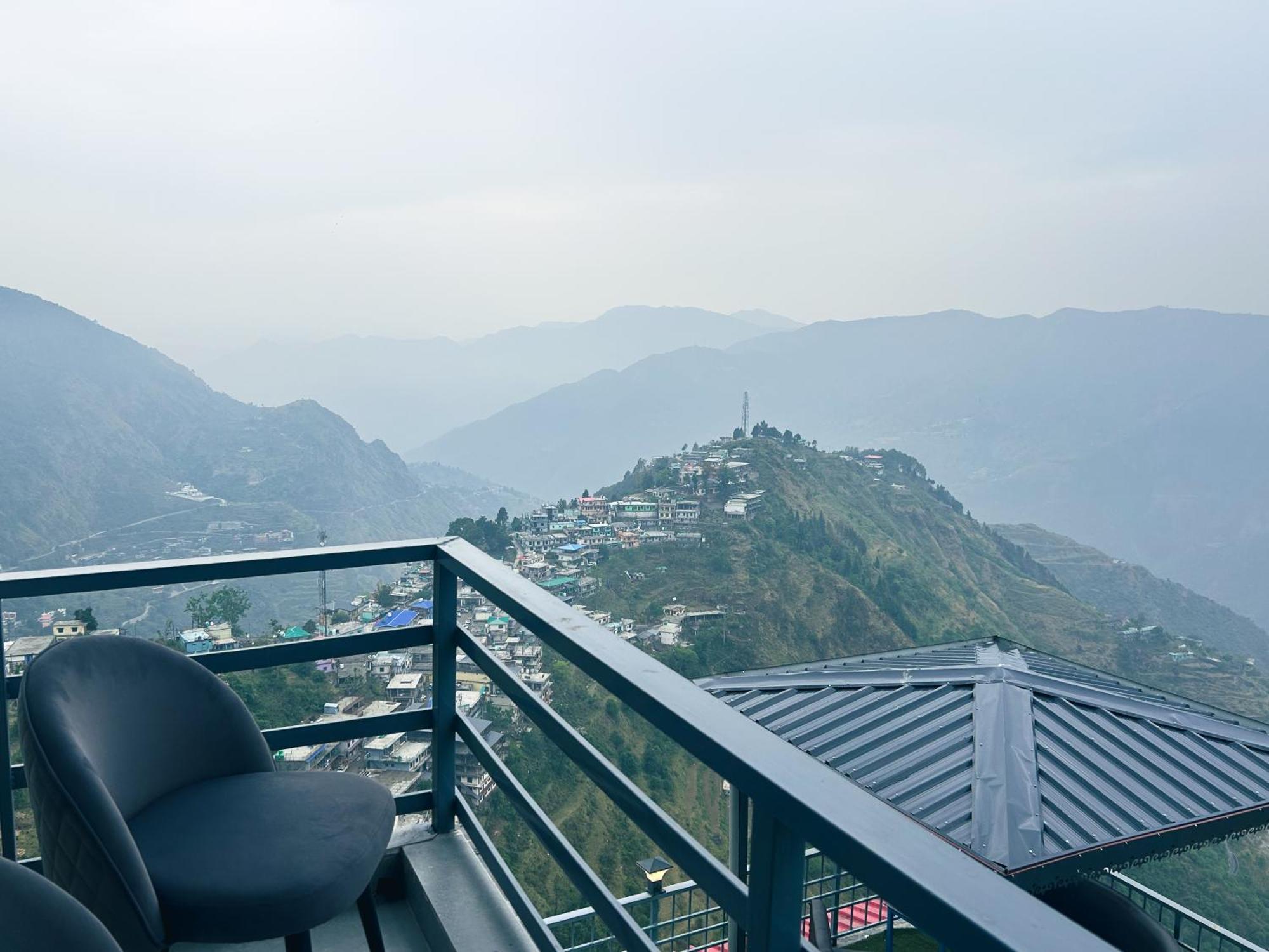 Living On The Edge A Luxury Stay Mussoorie Exteriör bild