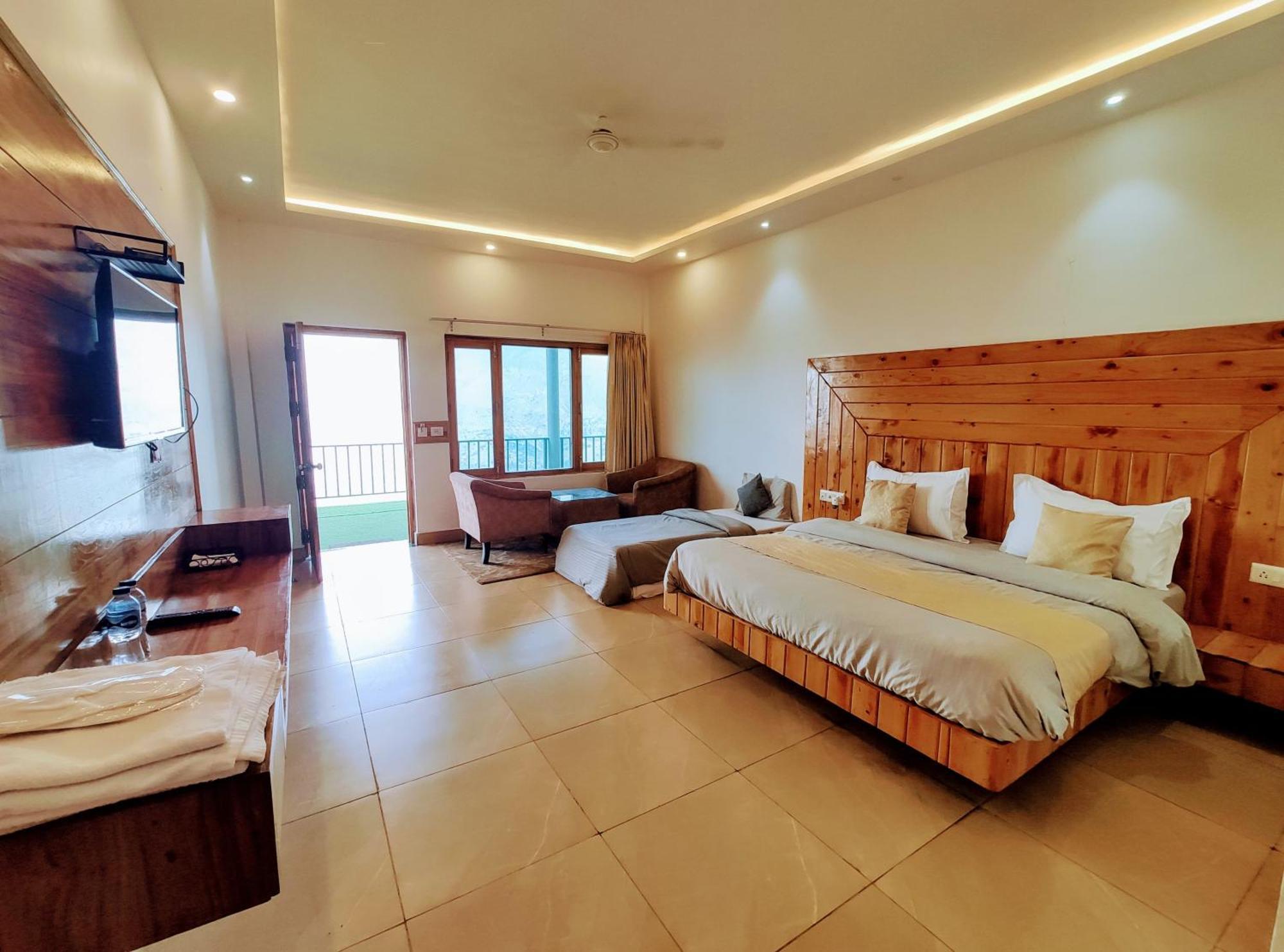 Living On The Edge A Luxury Stay Mussoorie Exteriör bild